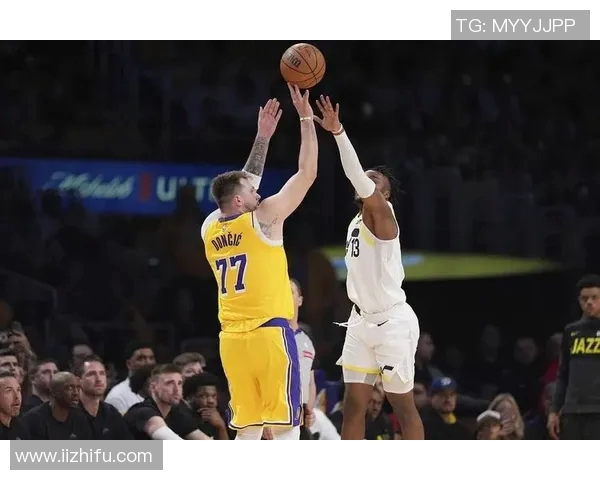 爵士击败湖人 终结对手六连胜